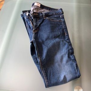 Hudson jean, size 25, mid rise super skinny
